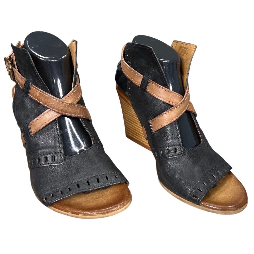 Miz Mooz Women’s Kipling Black Leather Wedge Sandal Size 40 US 9/9.5 - Picture 5 of 10